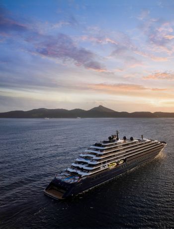 01_dREAMSCAPE_Website_Cruise-and-Trains_Ritz-Calrton-Yacht_Card-Background