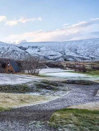 01_dREAMSCAPE_Website_Experiences_Summer-in-Iceland_Card-Background