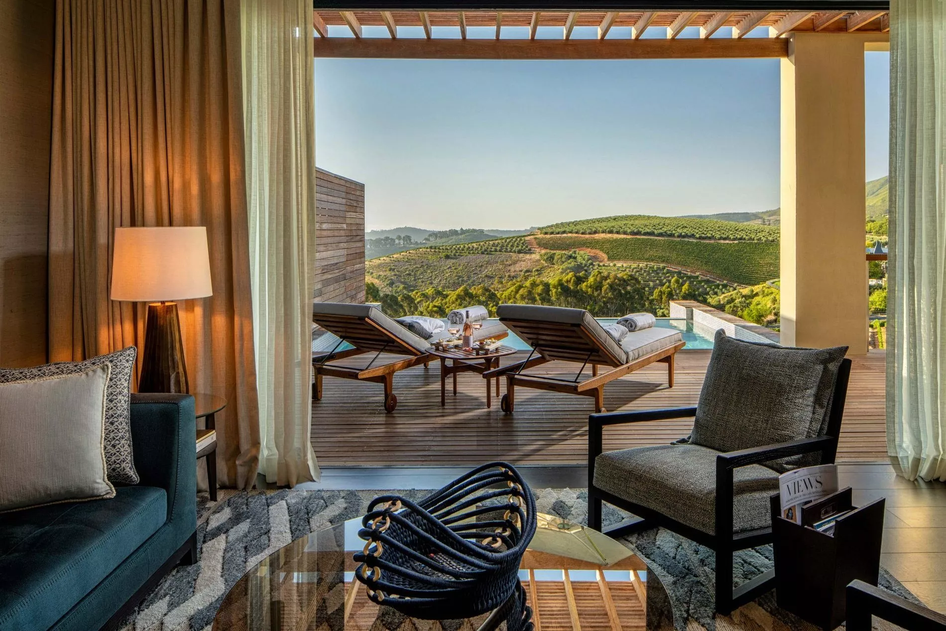 dREAMSCAPE_Website_Experiences_South-Africa-Journey_Gallery_Delaire-Graff-Estate_01